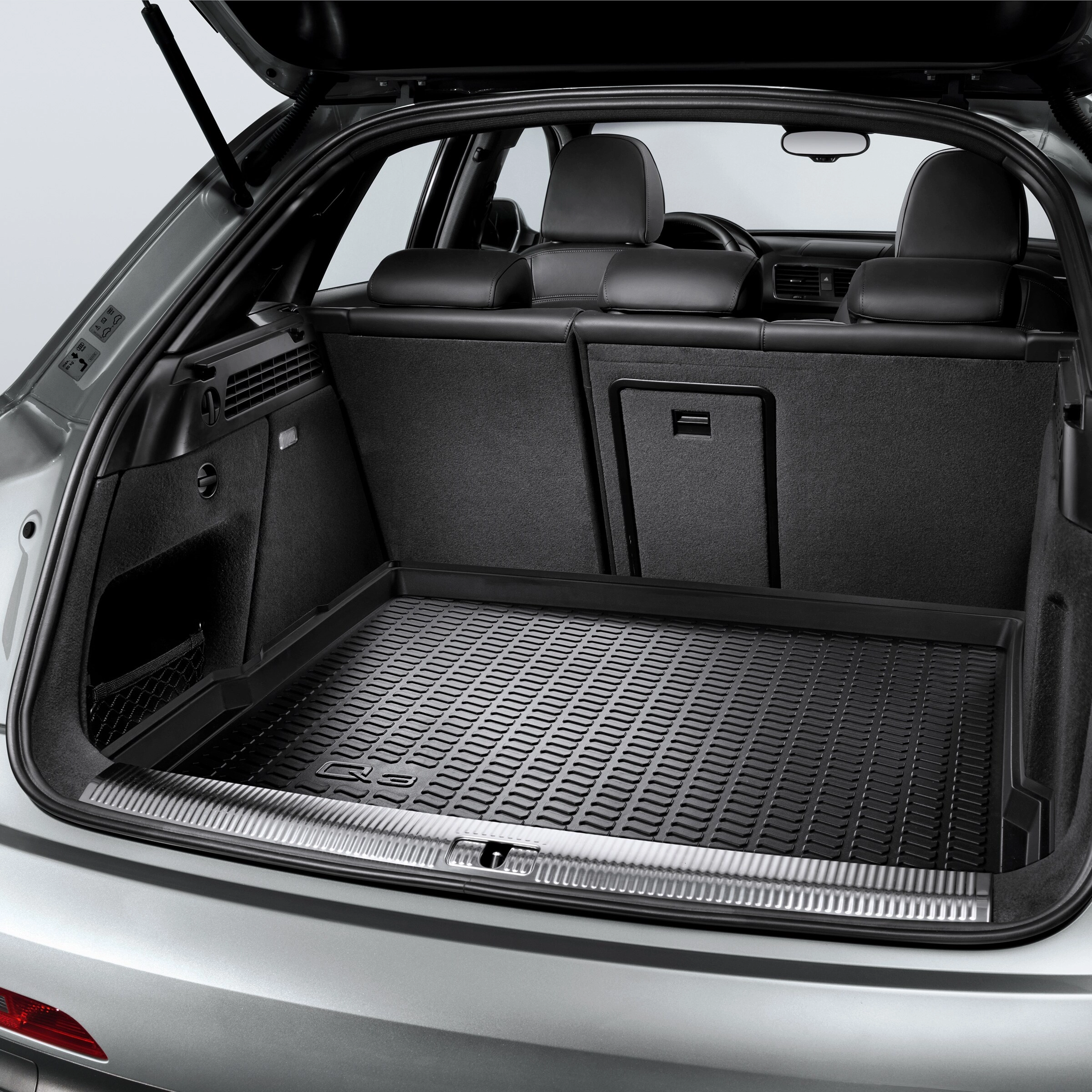 Passgenaue Kofferraumwanne für Audi Q3 - Maluch Premium Autozubehör