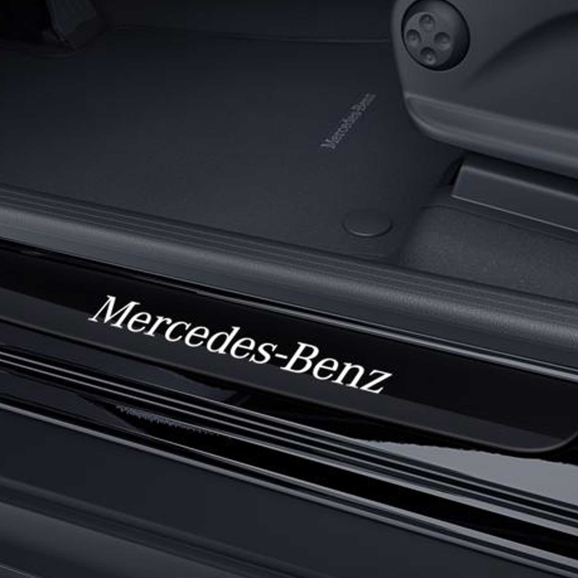 Mercedes-Benz Wechselcover für Einstiegsleisten beleuchtet vorne einteilig schwarz