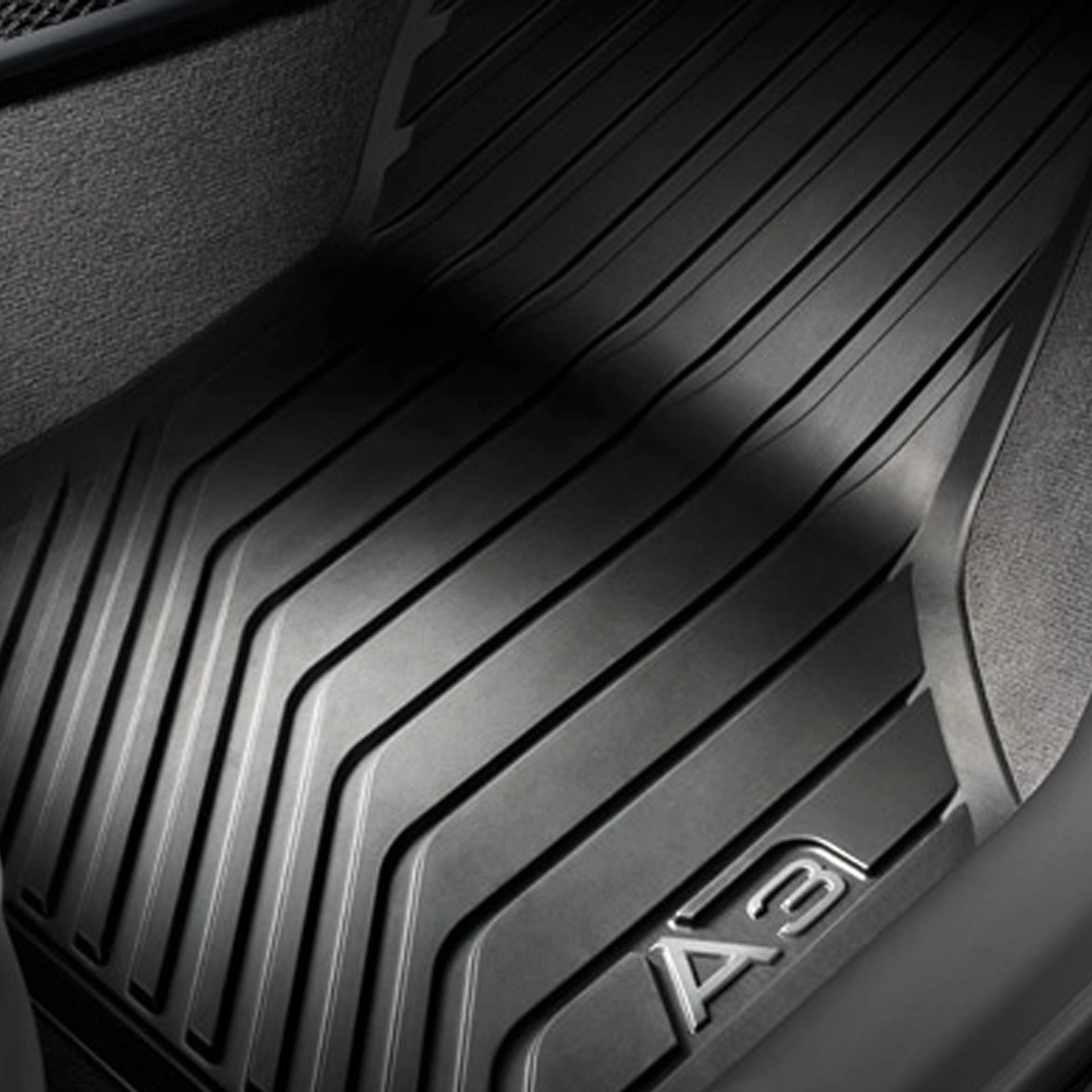 Audi A3 (8V) Gummifußmatten vorn 2-teiliges Set Allwettermatten 8V5061502041