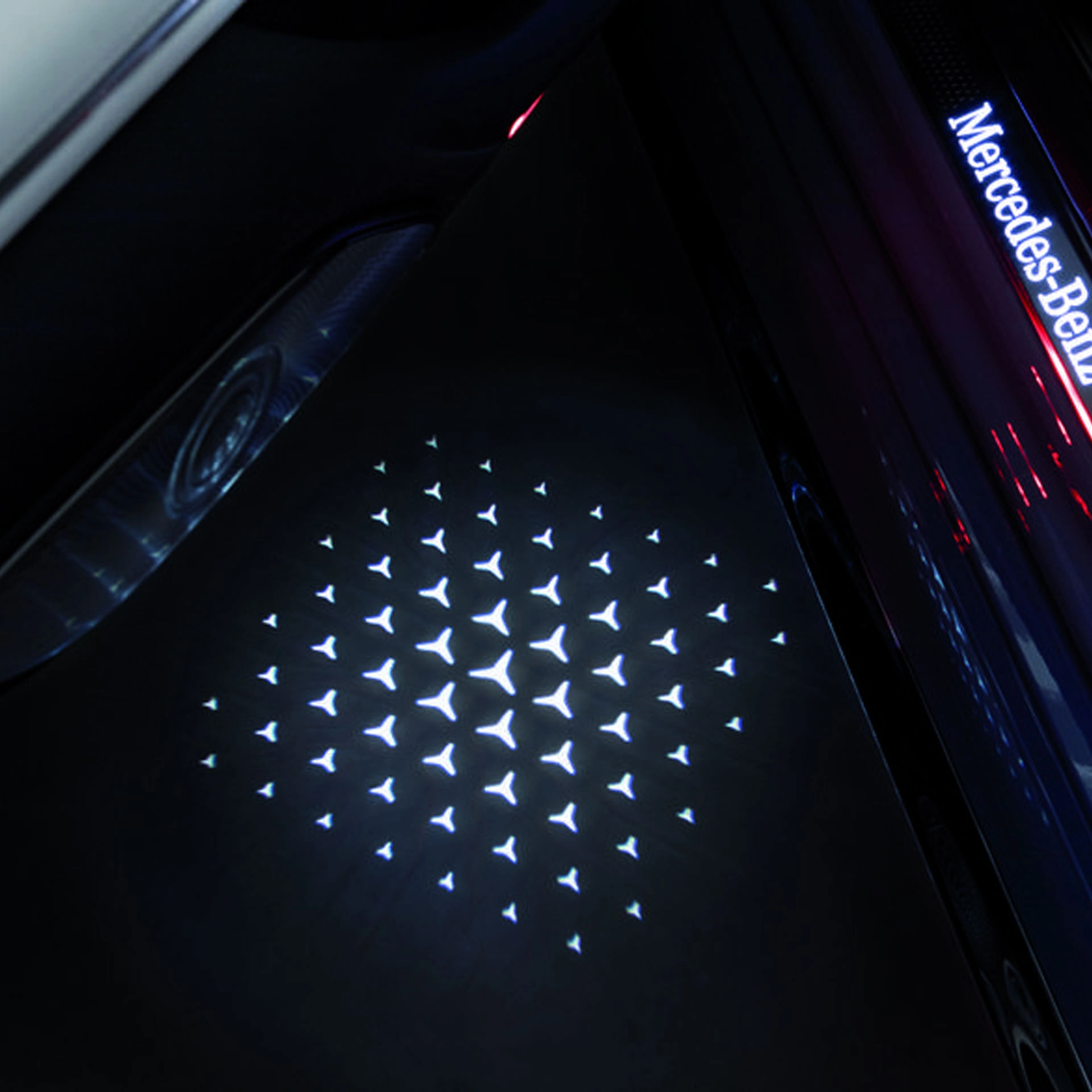 Mercedes-Benz LCD Projektor animierte Mercedes-Benz Pattern 2-teilig A2238208905