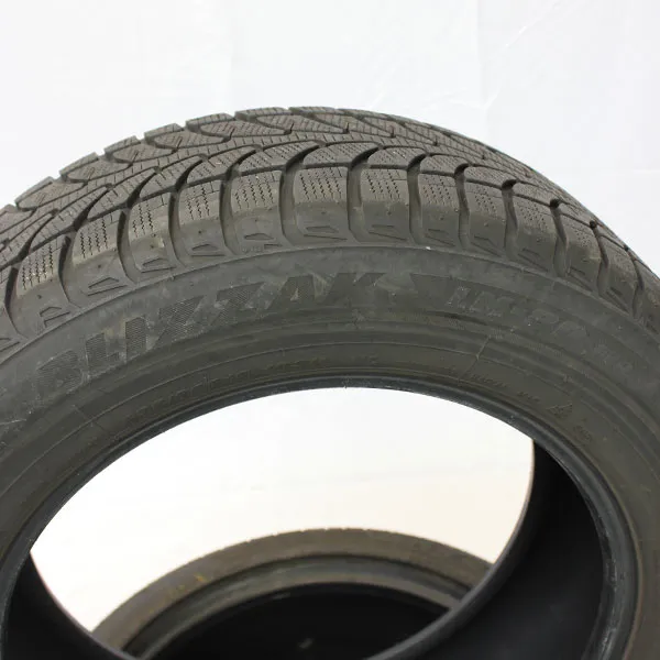 Gebrauchter-Winterreifen-Bridgestone-Blizzak-LM80evo-Rosier-Online-Shop-02_(2)