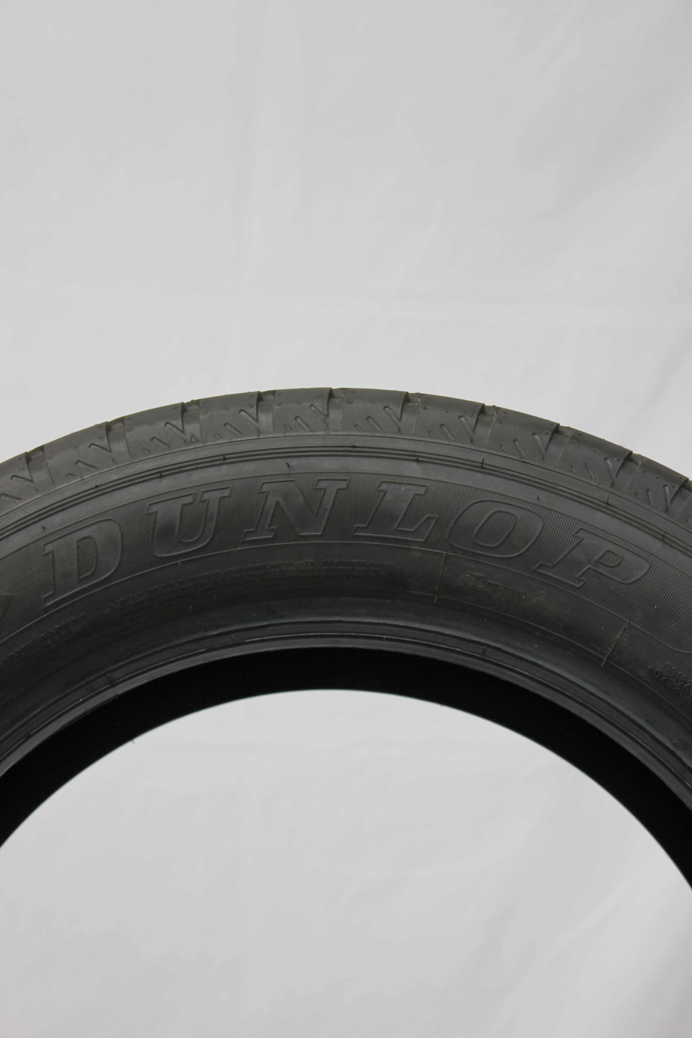 Sommerreifen-Dunlop-Econodrive-225-55-R17-109-107H-1_(6)