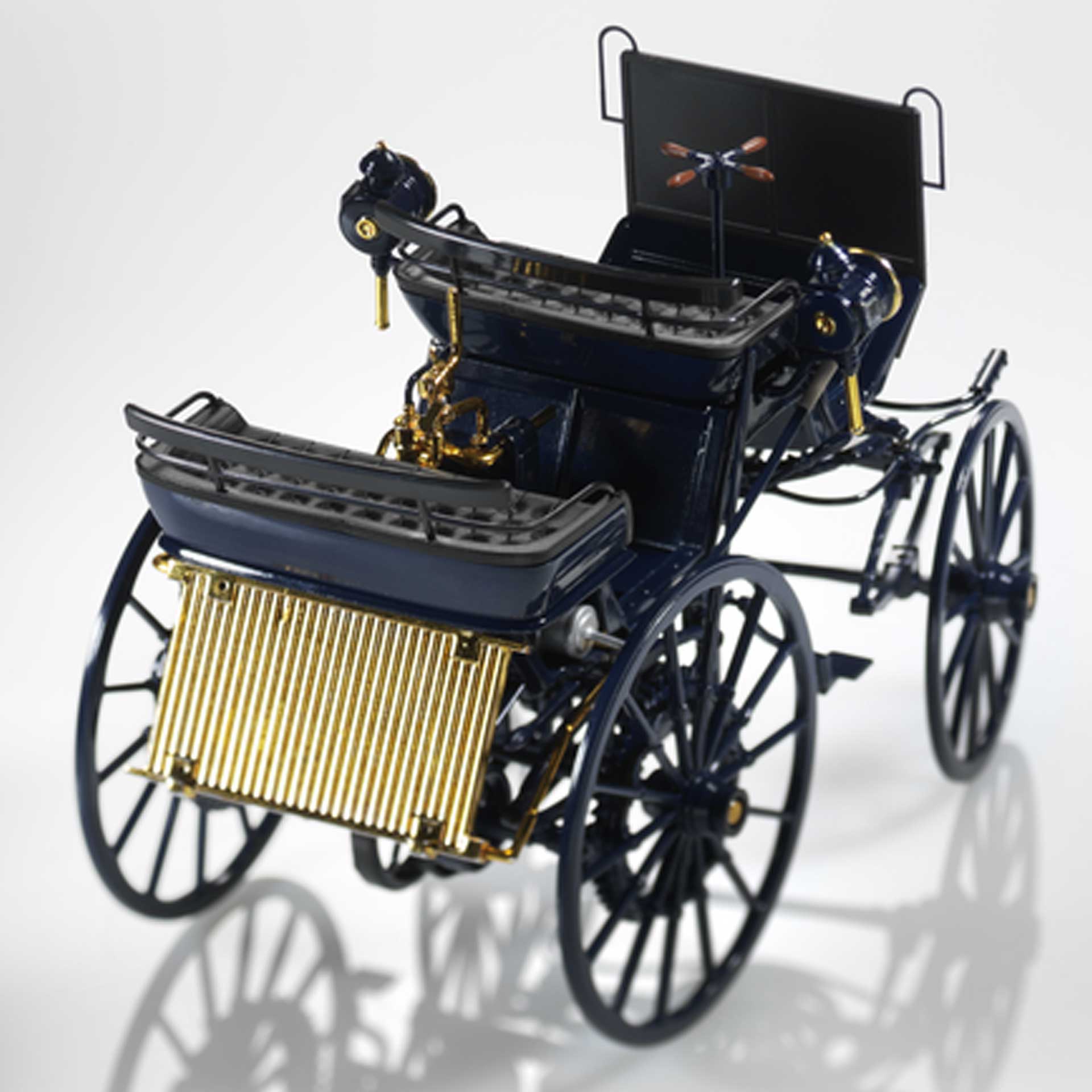 Daimler Motorkutsche (1886) 1:18