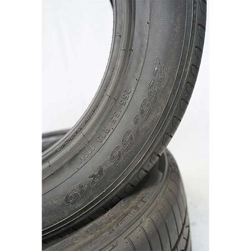 Reifen-gebraucht-Pirelli-ScorpionVerde-255-55-R19-2_(1)