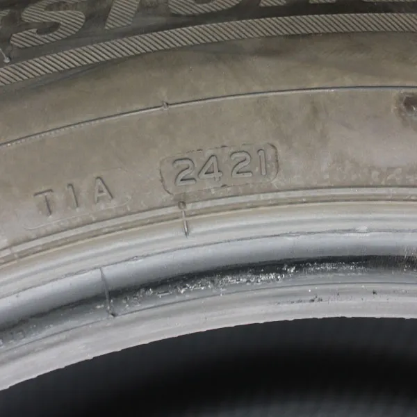 Gebrauchter-Winterreifen-Bridgestone-Blizzak-LM80evo-Rosier-Online-Shop-04