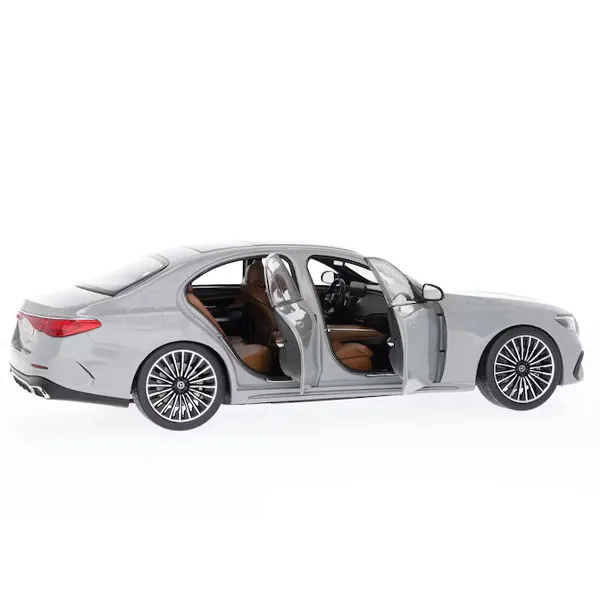 B66961119_mercedes-benz_Modellauto_1-18_E-Klasse_rosier-onlineshop6