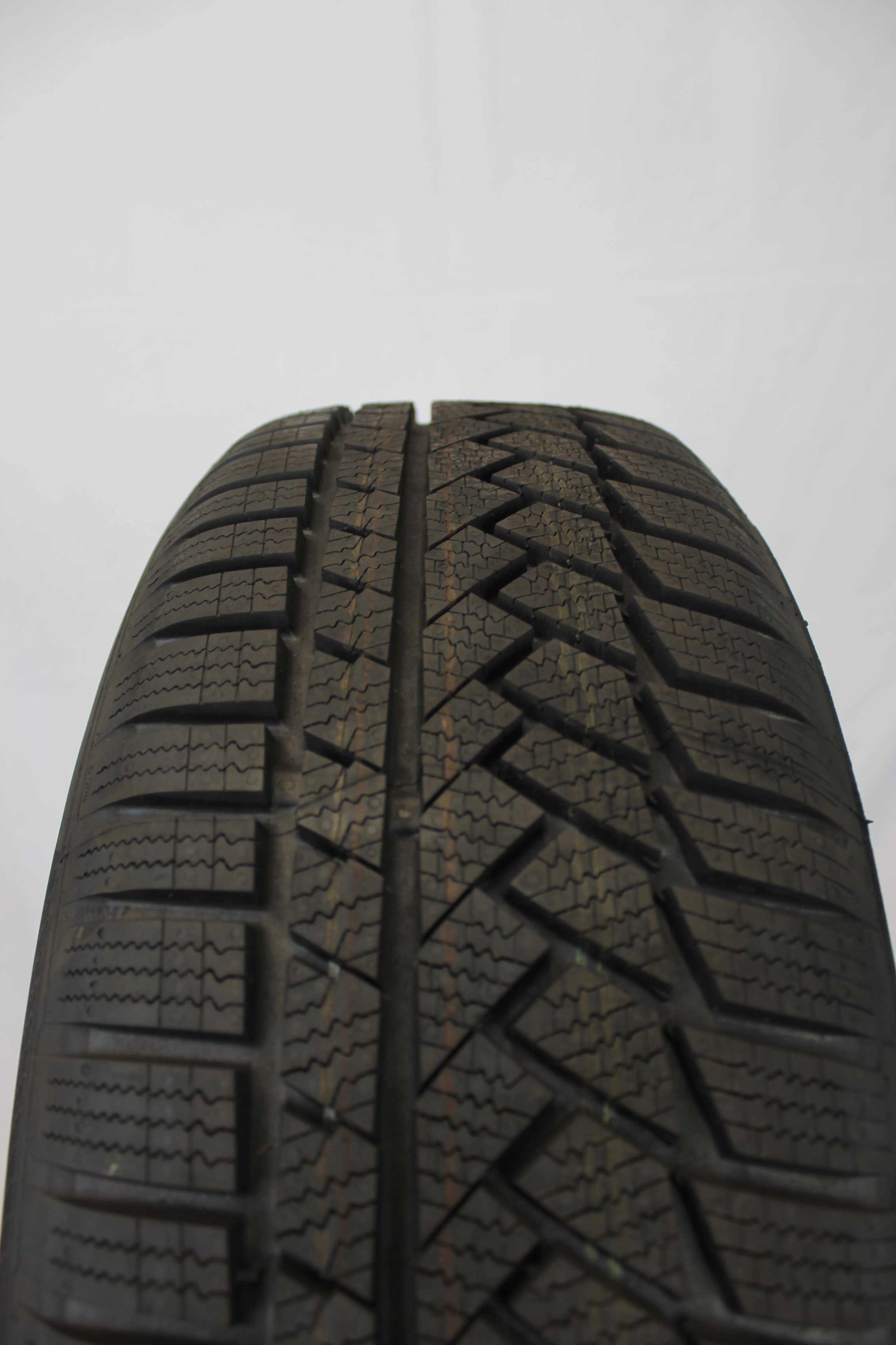 Winterkomplettradsatz-Audi-8W-A4-Alufelge-16Zoll-8W0601025-Winterreifen-Continental-WinterContactTS850P-205-60-R16-92H-9