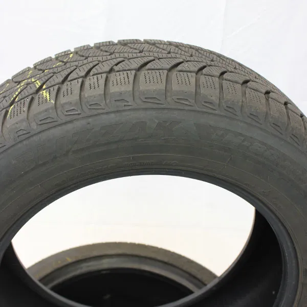 Gebrauchter-Winterreifen-Bridgestone-Blizzak-LM80evo-Rosier-Online-Shop-03_(1)