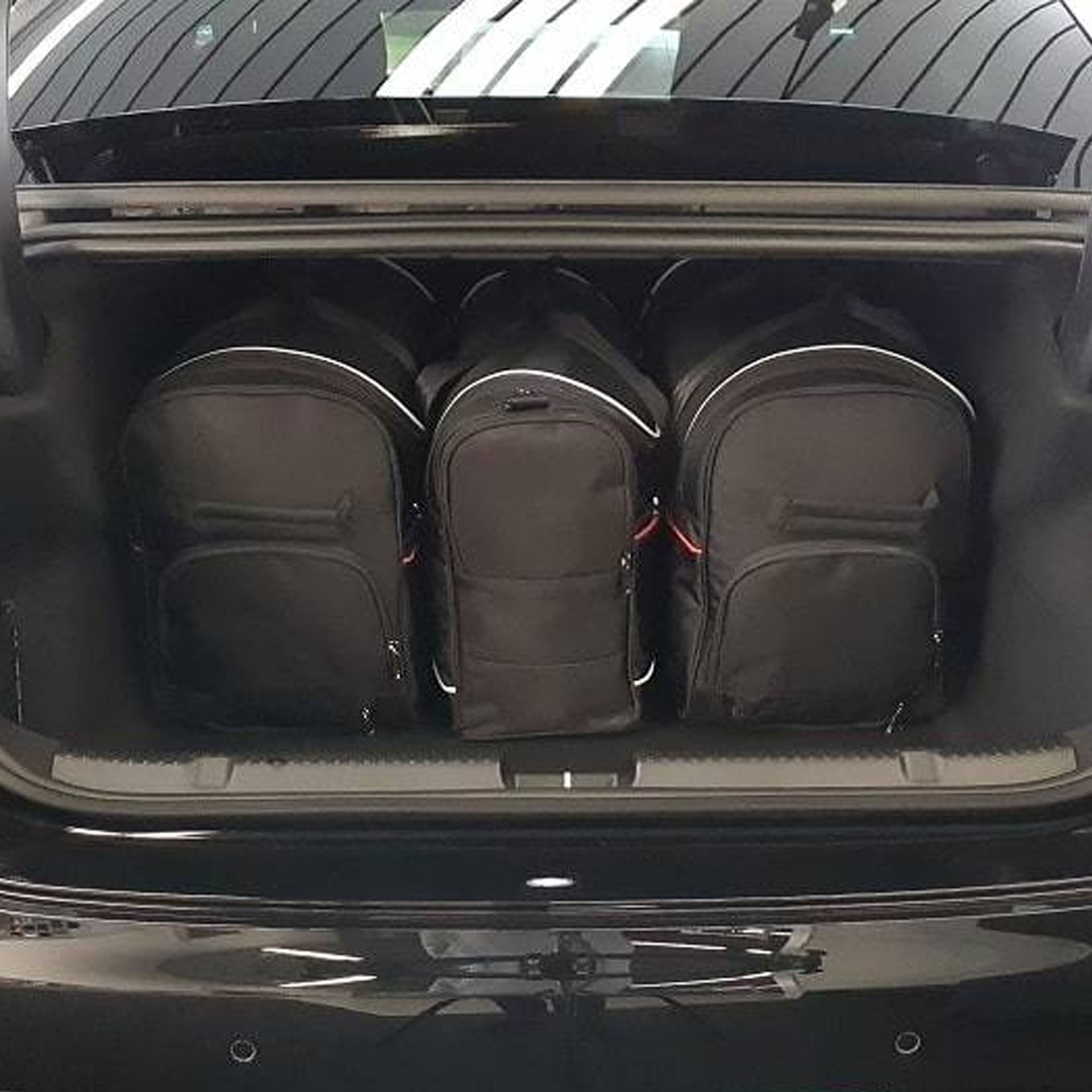 KJUST Kofferraumtaschen-Set 5-teilig Mercedes-Benz EQE 7027078 KJUST Kofferraumtaschen-Set 5-teilig Mercedes-Benz EQE 7027078