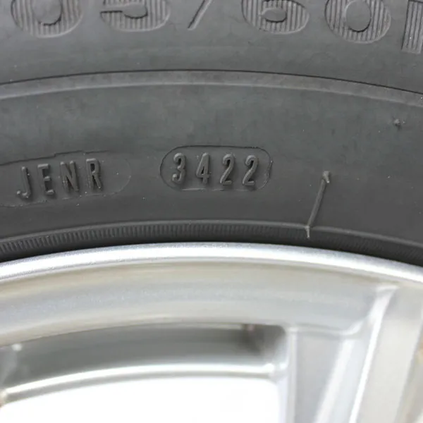 Gebrauchter-Winterkomplettradsatz-Mercedes-Benz-A205-Rosier-Online-Shop-37_(2)